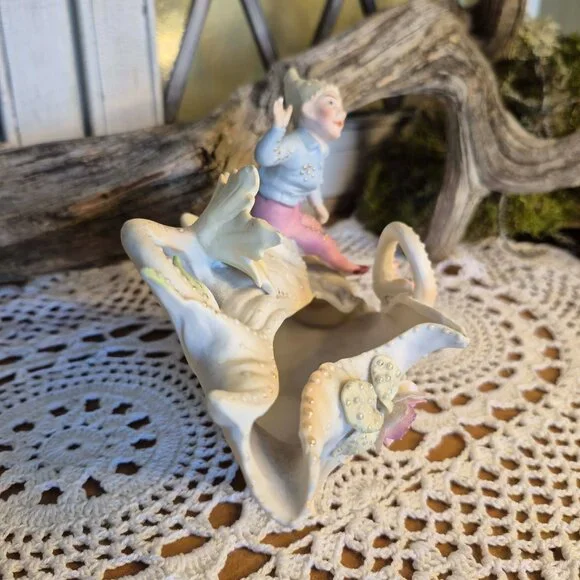 Vintage Pastel Porcelain Elf on a Shell Trinket Dish Planter - Picture 3 of 15